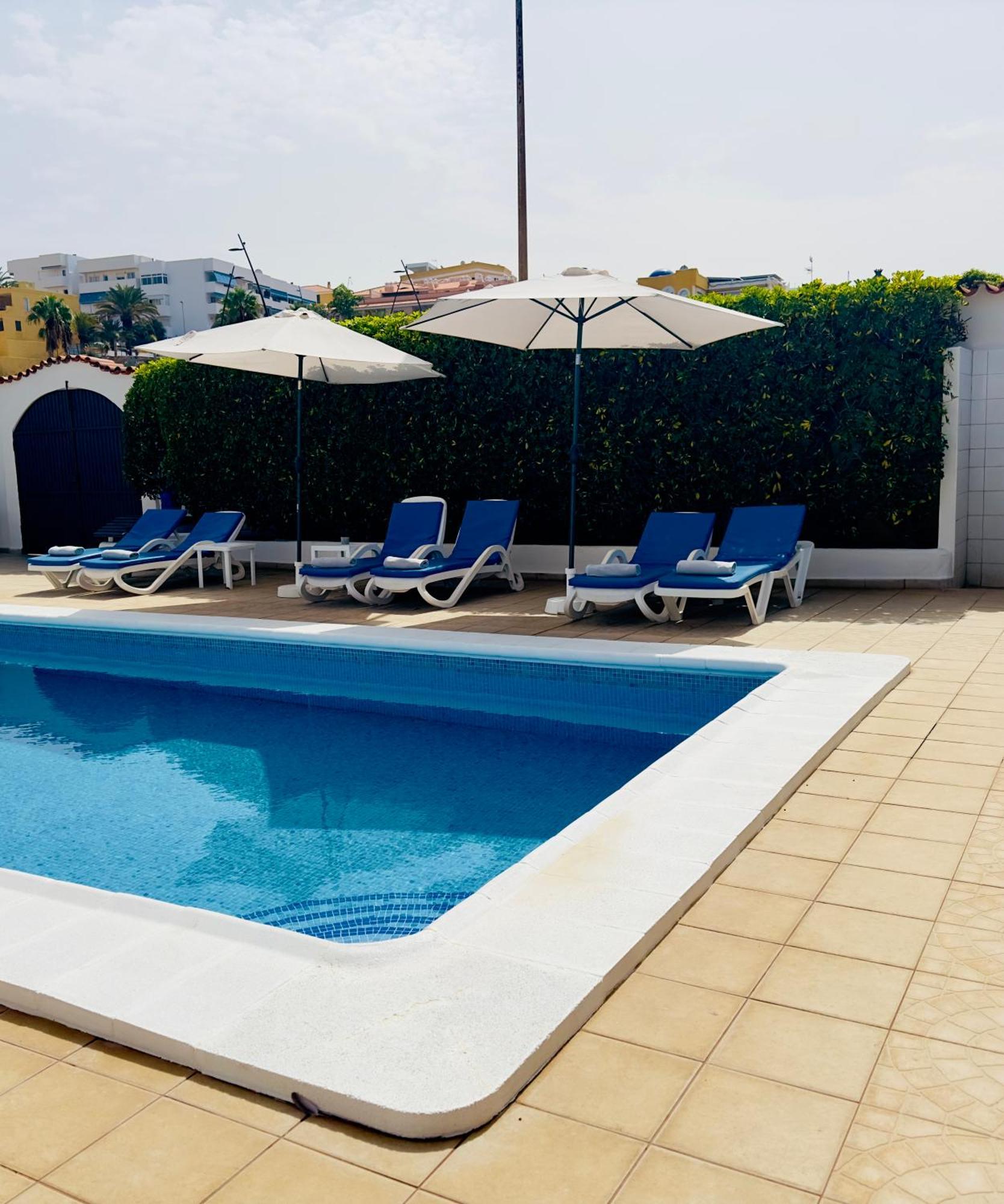 Beachfront Villa And Pool Пуэрто-де-Сантьяго Экстерьер фото